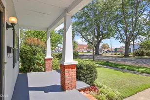 306 S Fayetteville Ave, Dunn, NC 28334 - Photo 2