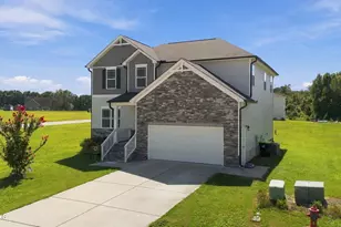 202 Queenstown Dr, Kenly, NC 27542 - Photo 4