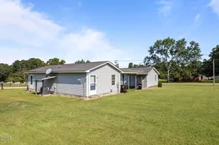 145 S Patterson St, Coats, NC 27521 - Photo 20