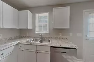 105 Pinto Ln, Zebulon, NC 27597 - Photo 6