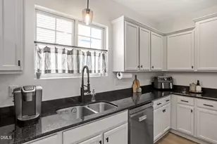 915 Award St, Fuquay Varina, NC 27526 - Photo 16