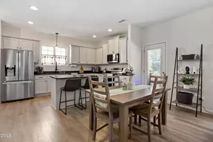 915 Award St, Fuquay Varina, NC 27526 - Photo 10