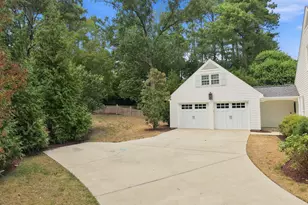 2905 Augusta Ct, Raleigh, NC 27607 - Photo 44
