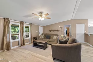 65 Loy Ct, Fuquay Varina, NC 27526 - Photo 6
