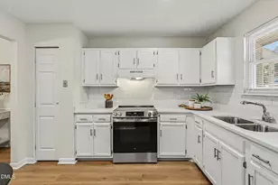 5464 Pine Top Cir, Raleigh, NC 27612 - Photo 6