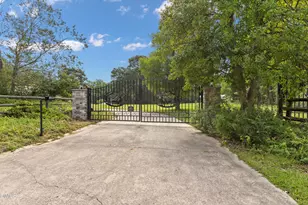 101 Elizabeth Dr, Elizabethtown, NC 28337 - Photo 4