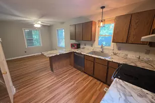 1102 E Franklin St, Chapel Hill, NC 27514 - Photo 4