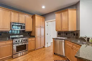 2701 Glenwood Gardens Ln, Raleigh, NC 27608 - Photo 14