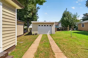 928 E Davis St, Burlington, NC 27215 - Photo 28