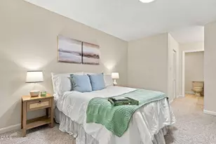 623 New Kent Pl, Cary, NC 27511 - Photo 4
