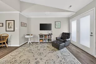 4620 Townesbury Ln, Raleigh, NC 27612 - Photo 8