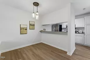 700 Bishops Park Dr, Raleigh, NC 27605 - Photo 6