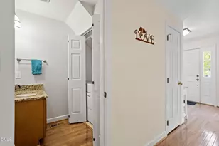 6707 Queen Annes Dr, Raleigh, NC 27613 - Photo 16