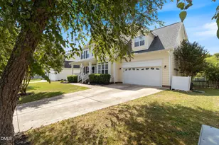 2009 Rosebriar Ln, Fuquay Varina, NC 27526 - Photo 2