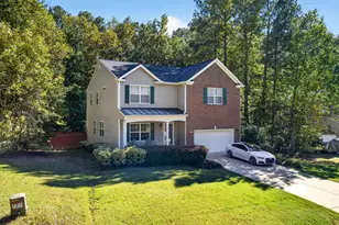 166 River Hills Dr, Clayton, NC 27527 - Photo 2