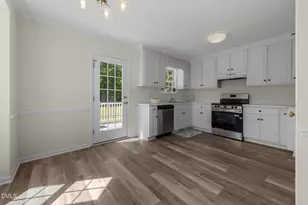60 Candlewood Dr, Zebulon, NC 27597 - Photo 10