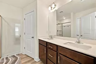 717 Rdg Clf Ln, Zebulon, NC 27597 - Photo 10