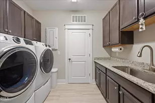 2700 Grain Mill Ct, Raleigh, NC 27603 - Photo 32