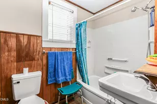 303 N 12th St, Erwin, NC 28339 - Photo 10