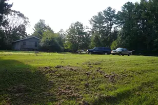 105 E Elm Ave, Holly Springs, NC 27540 - Photo 2