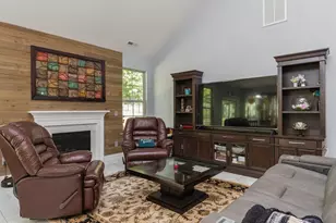120 Clubhouse Dr, Youngsville, NC 27596 - Photo 8