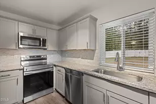 1403 E Club Blvd, Durham, NC 27704 - Photo 8