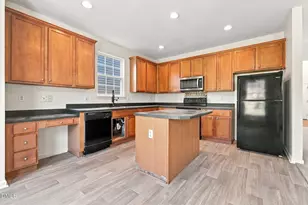 132 Jasper Point Dr, Holly Springs, NC 27540 - Photo 10