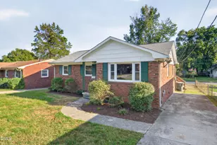 2202 Tuscaloosa St, Greensboro, NC 27401 - Photo 2