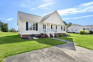 4112 Hopkins Trace Ln, Zebulon, NC 27597 - Photo 2