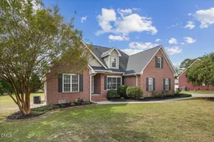 208 Sevendales Dr, Goldsboro, NC 27534 - Photo 2