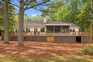 573 Broadmoor Ct, Sanford, NC 27332 - Photo 2