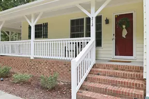 212 Long St, Fuquay Varina, NC 27526 - Photo 2