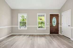 5704 Stone Crystal Dr, Fuquay Varina, NC 27526 - Photo 2