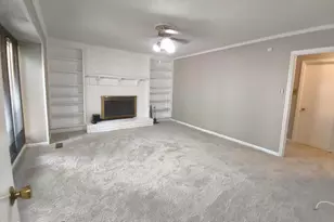 708 Dawnwood Ct, Raleigh, NC 27609 - Photo 10