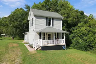 507 River St, Haw River, NC 27258 - Photo 2