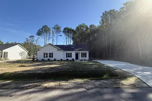 602 E Goldsboro St, Kenly, NC 27542 - Photo 2