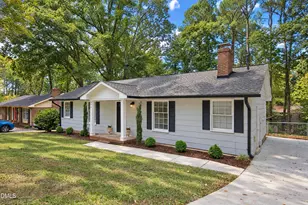 304 Northclift Dr, Raleigh, NC 27609 - Photo 2