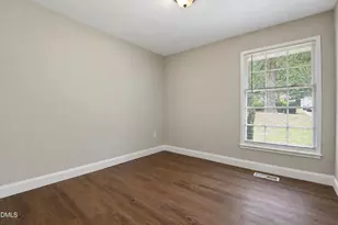304 Northclift Dr, Raleigh, NC 27609 - Photo 22