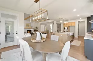 408 W Corbin St, Hillsborough, NC 27278 - Photo 10