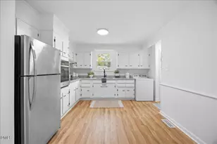 3437 Apache Dr, Raleigh, NC 27609 - Photo 16