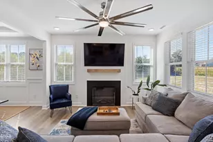 806 Thomas Falls Ct, Fuquay Varina, NC 27526 - Photo 6
