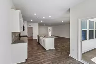 441 Conifer St, Sanford, NC 27332 - Photo 6