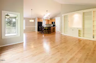 313 Glen Echo N Ln, Cary, NC 27518 - Photo 4