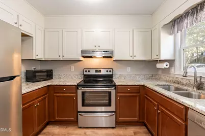 110 Cimmaron Court, Cary, NC 27511 - Photo 18