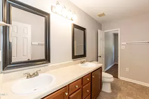 110 Cimmaron Ct, Cary, NC 27511 - Photo 8