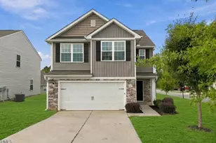 445 Brisk Dr, Zebulon, NC 27597 - Photo 1