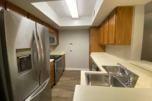 109 Killam Ct, Cary, NC 27513 - Photo 6