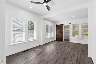 610 S Wakefield Street, Zebulon, NC 27597 - Photo 32