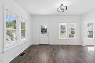 610 S Wakefield St, Zebulon, NC 27597 - Photo 14