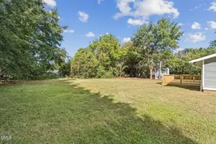 610 S Wakefield St, Zebulon, NC 27597 - Photo 56